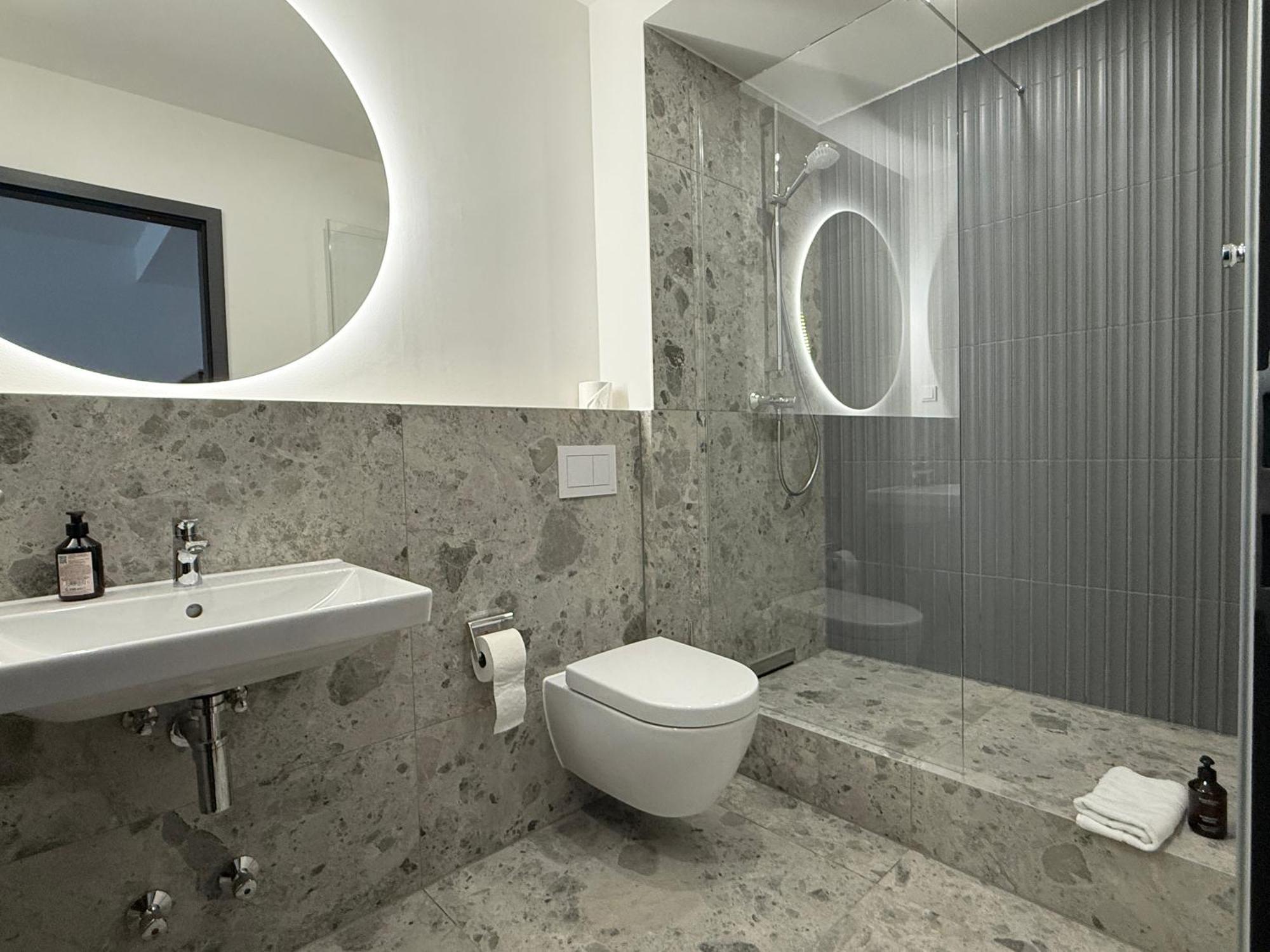 Stayzz By Homyzz - Modern Studios Alsterdorf -Winterhude- Stadtpark 함브루크 외부 사진